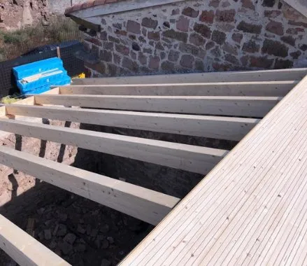 instalacion de estructuras de madera para cubiertas en chiloeches, guadalajara