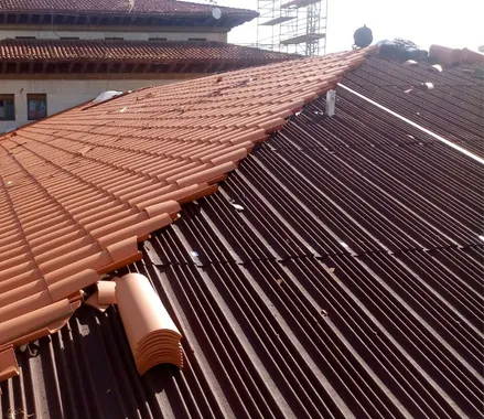 instalacion de onduline bajo teja en pastrana, guadalajara